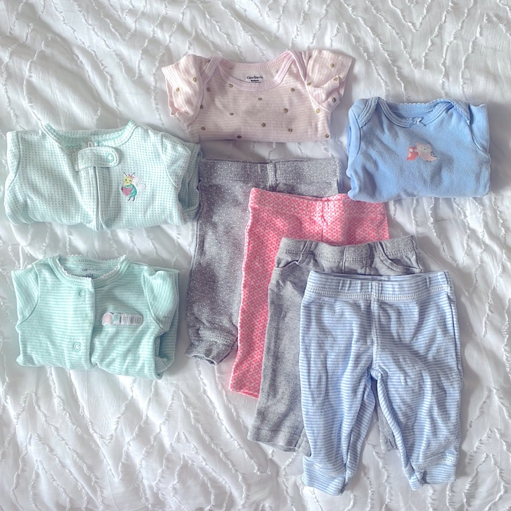 8 Piece Baby Girl NB Clothes Lot